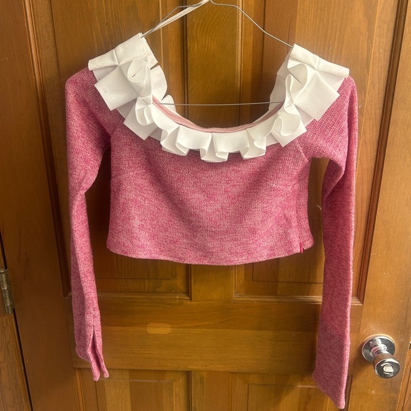 Aaizel Size 8 pleated Off Shoulder Boucle Top White Pink New with tags - Picture 2 of 8